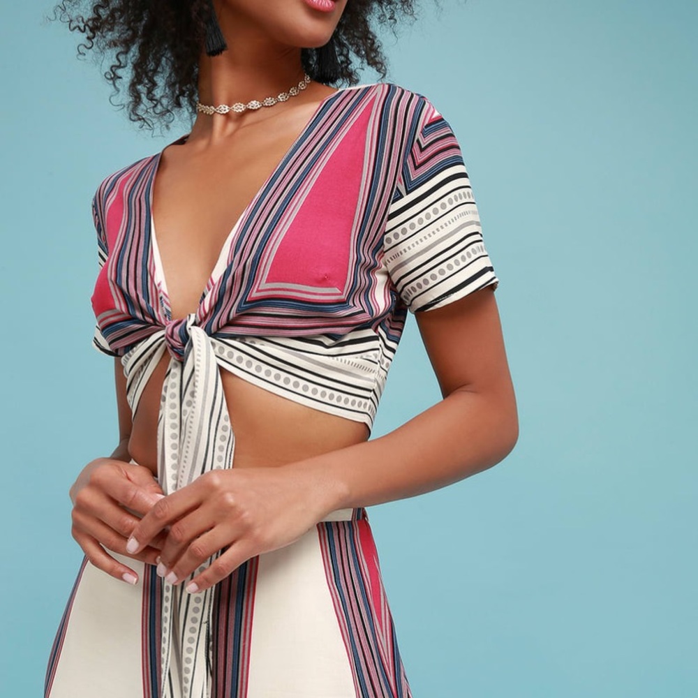 Lulu’s Print Tie Crop Top